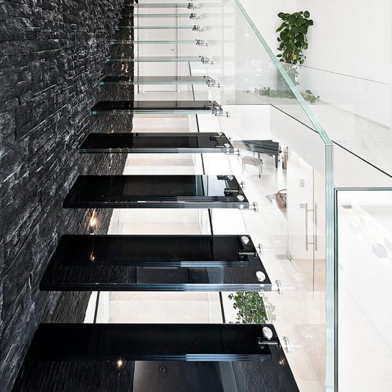 Exklusive Designtreppe/Glastreppe von Siller Treppen