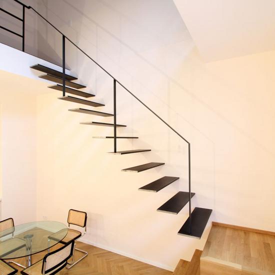 Design- Kragarmtreppe aus Metall von Wunsch - Treppen