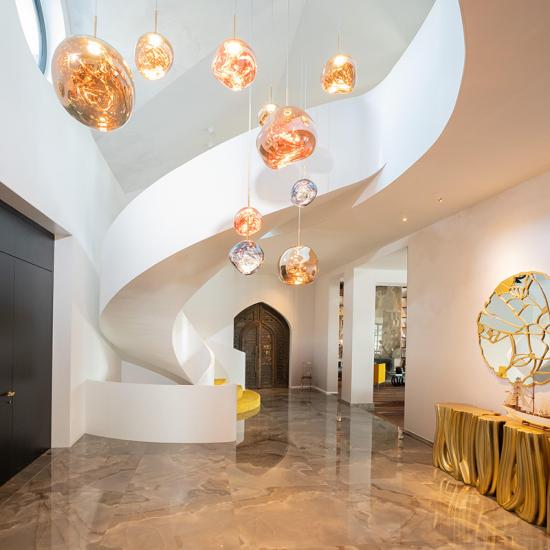 Extravagante Skulpturtreppe als Blickfang von Paul Kellermann Metall-Design