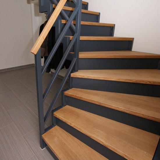 Moderne Treppen aus Holz/Stahl