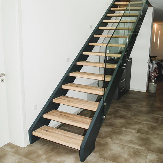 Moderne Holztreppen im Wohnbereich von ARTIS Treppen 